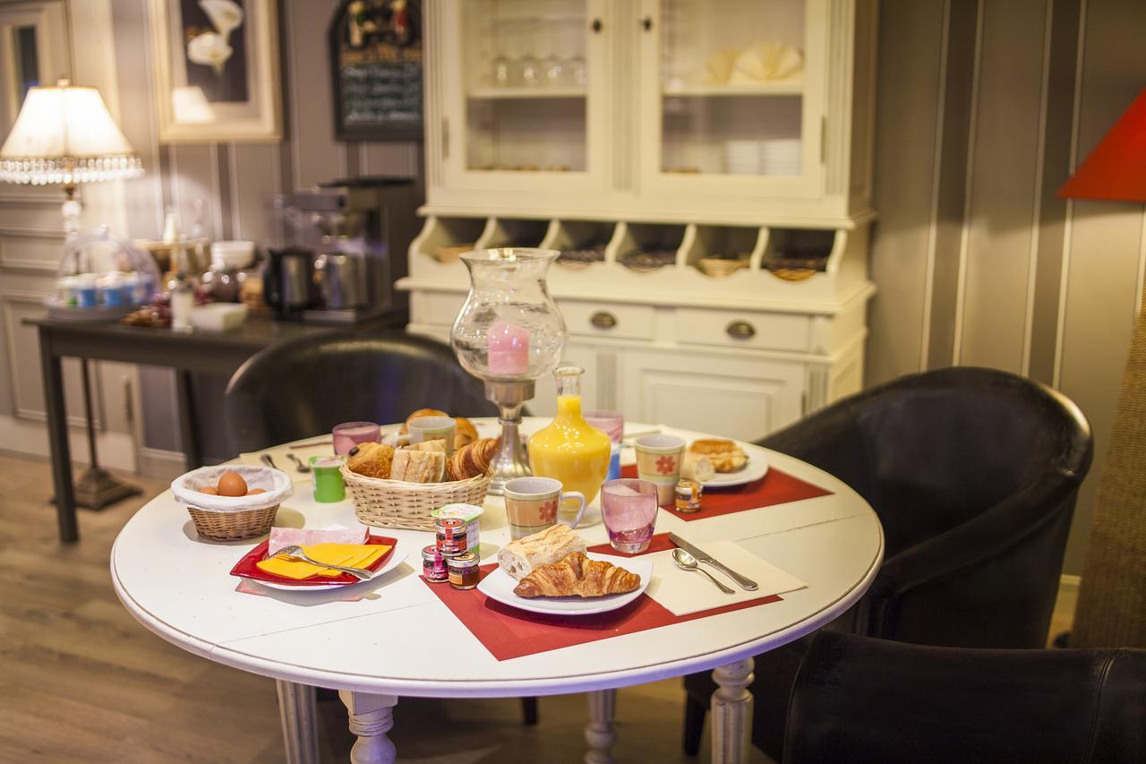 The Originals City, Le Cottage Hotel, Bruay La Buissiere Exteriör bild
